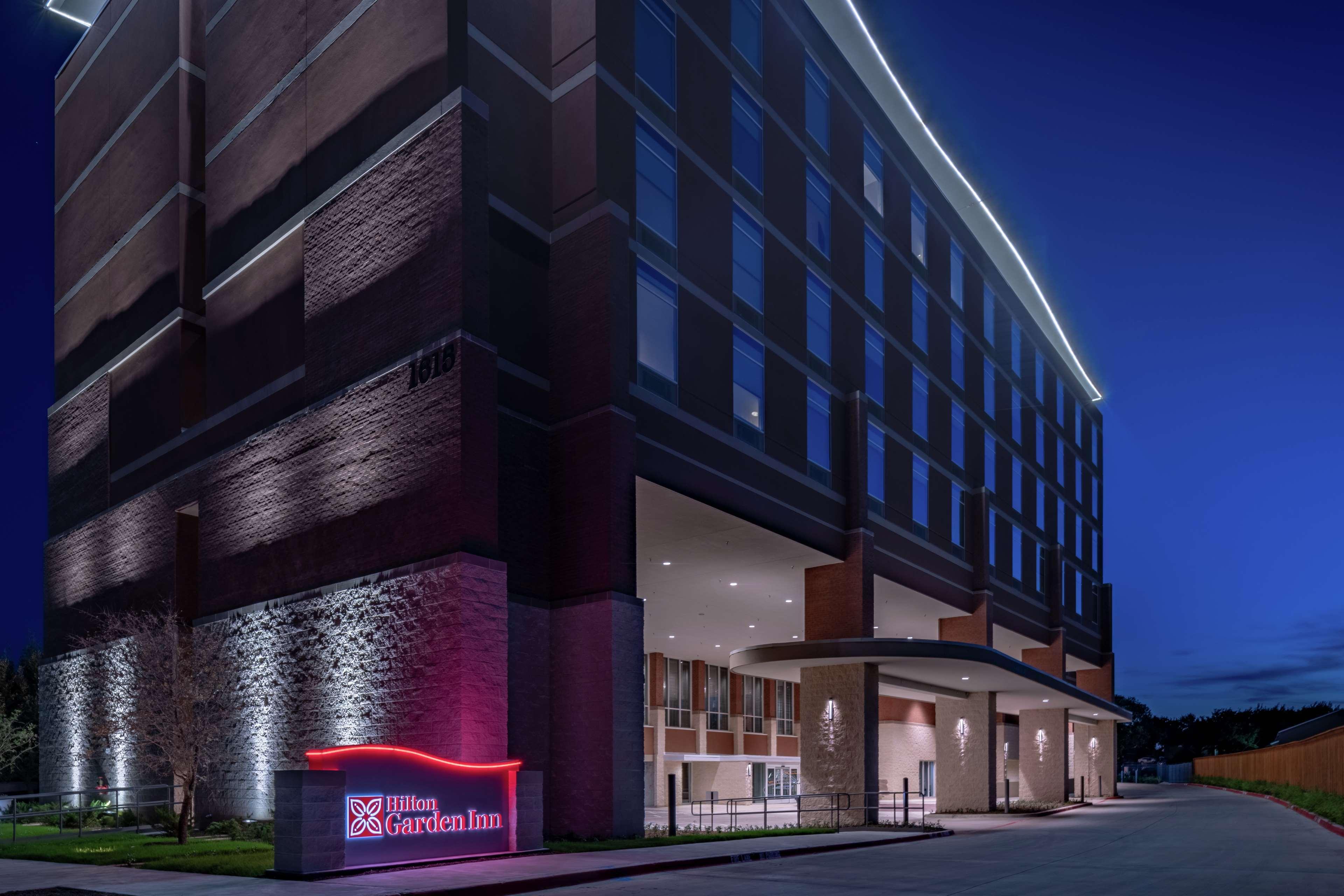 Hilton Garden Inn Dallas At Hurst Conference Center Dış mekan fotoğraf